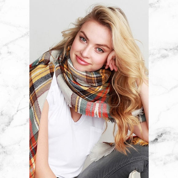 Chunky Frayed Fringe Plaid Wrap Scarf Shaw - Picture 3 of 4